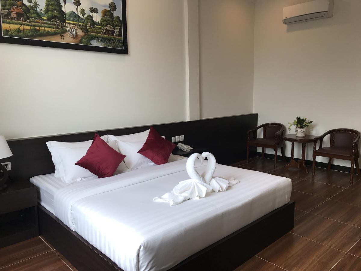 Apple Hotel Two - Near Phnom Penh Airport Kültér fotó