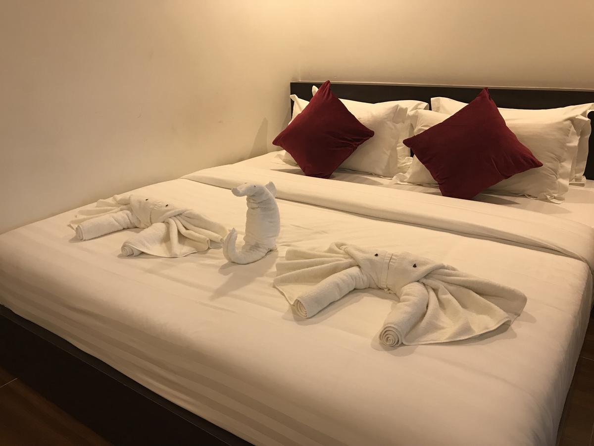 Apple Hotel Two - Near Phnom Penh Airport Kültér fotó