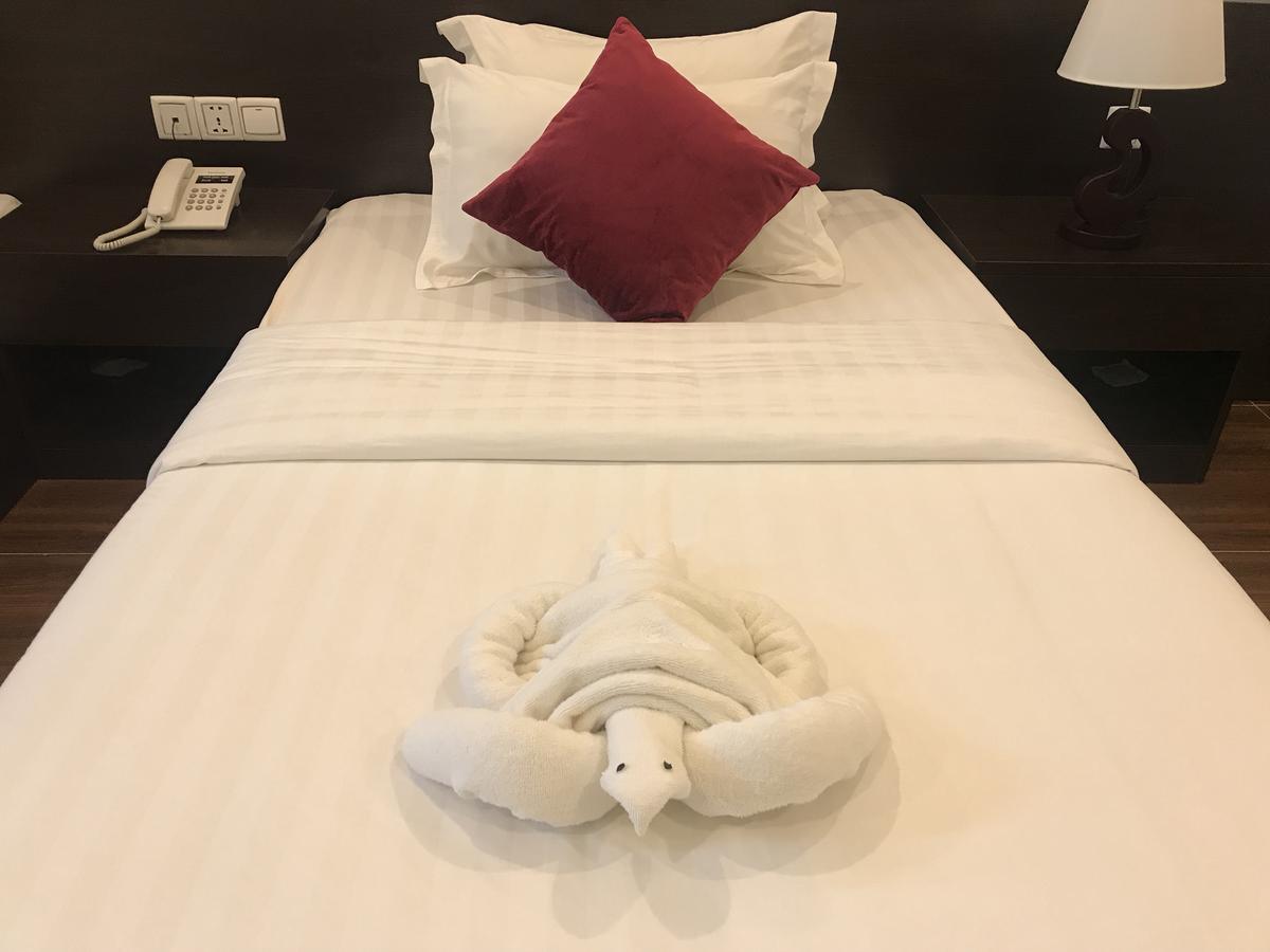 Apple Hotel Two - Near Phnom Penh Airport Kültér fotó